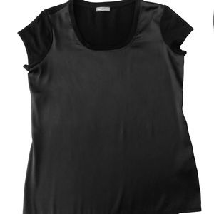Women’s sleeveless blouse